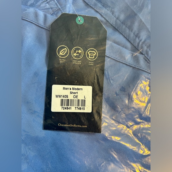 Men's Light Blue Zip Fly Cargo Scrub Pant (Short) - Picture 3 of 4